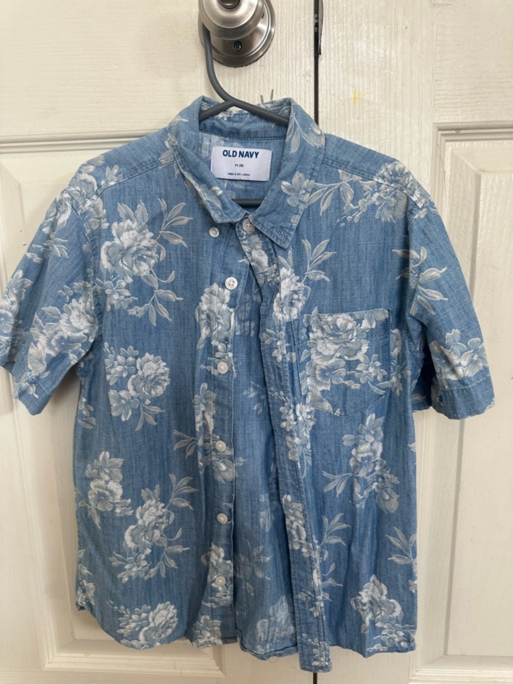 Old Navy Light Blue Floral Short-Sleeve Button-Down Shirt